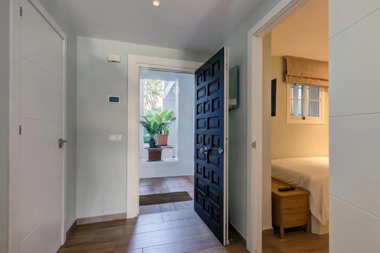 Luxurious Apartment In Puente Romano, Marbella