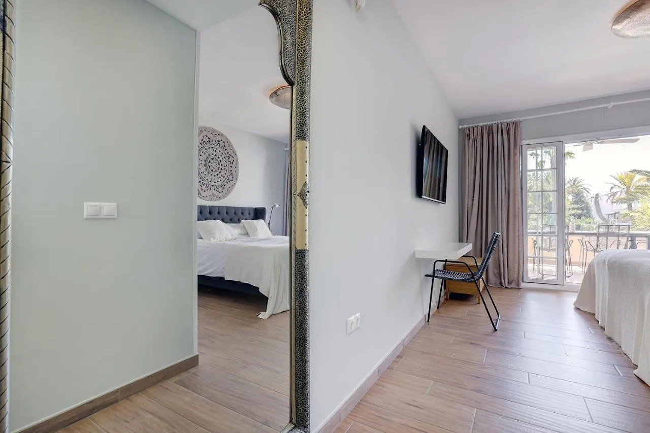 Luxurious Apartment In Puente Romano, Marbella