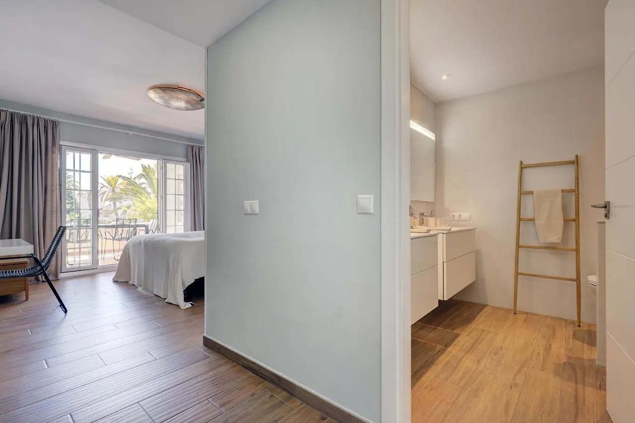 Luxurious Apartment In Puente Romano, Marbella