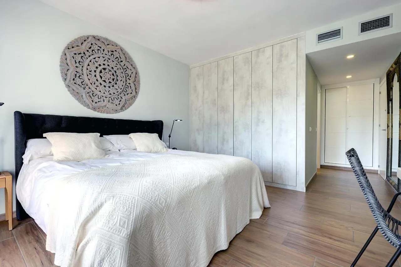 Luxurious Apartment In Puente Romano, Marbella