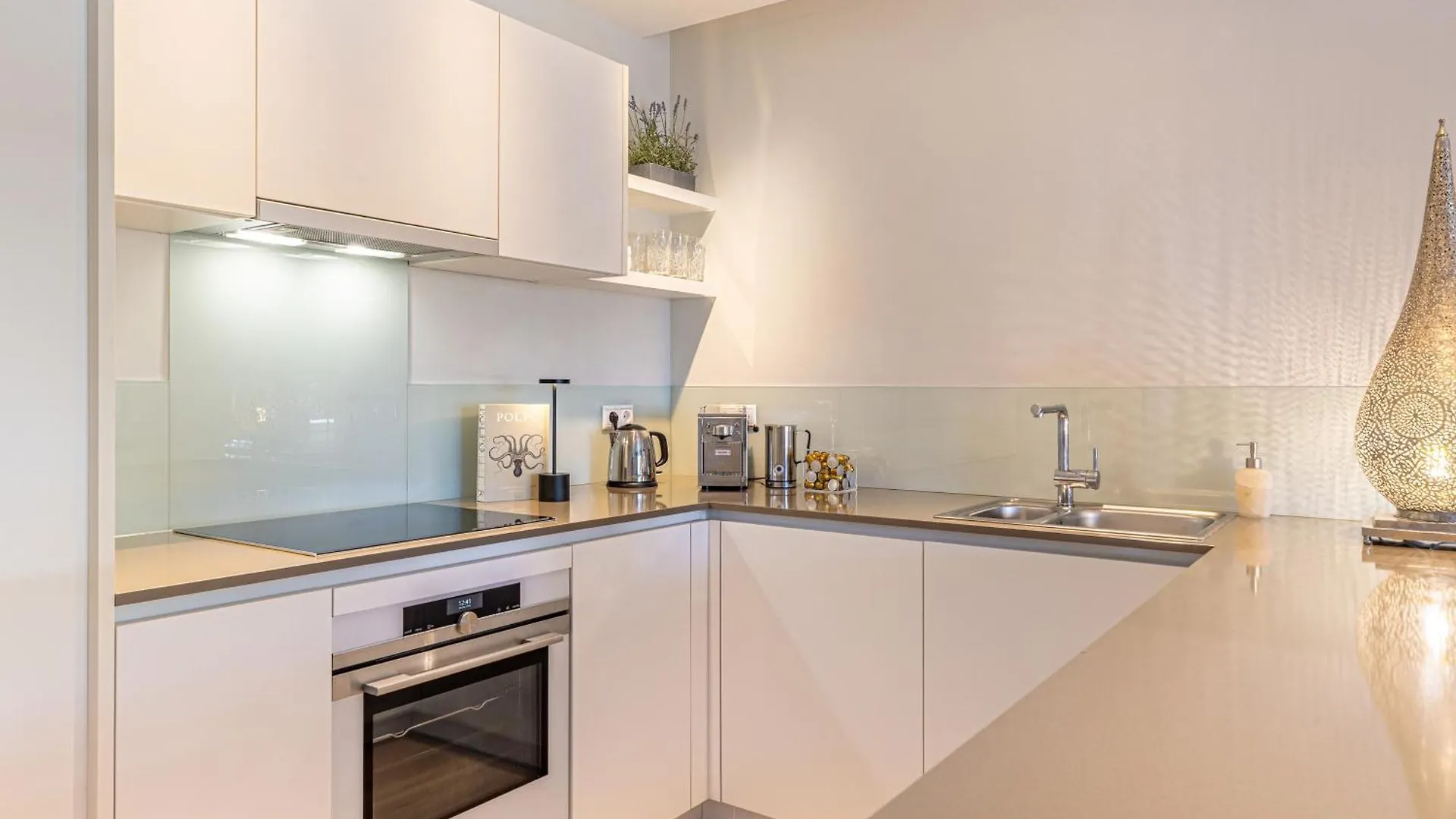 Luxurious Apartment In Puente Romano, Marbella 0*,