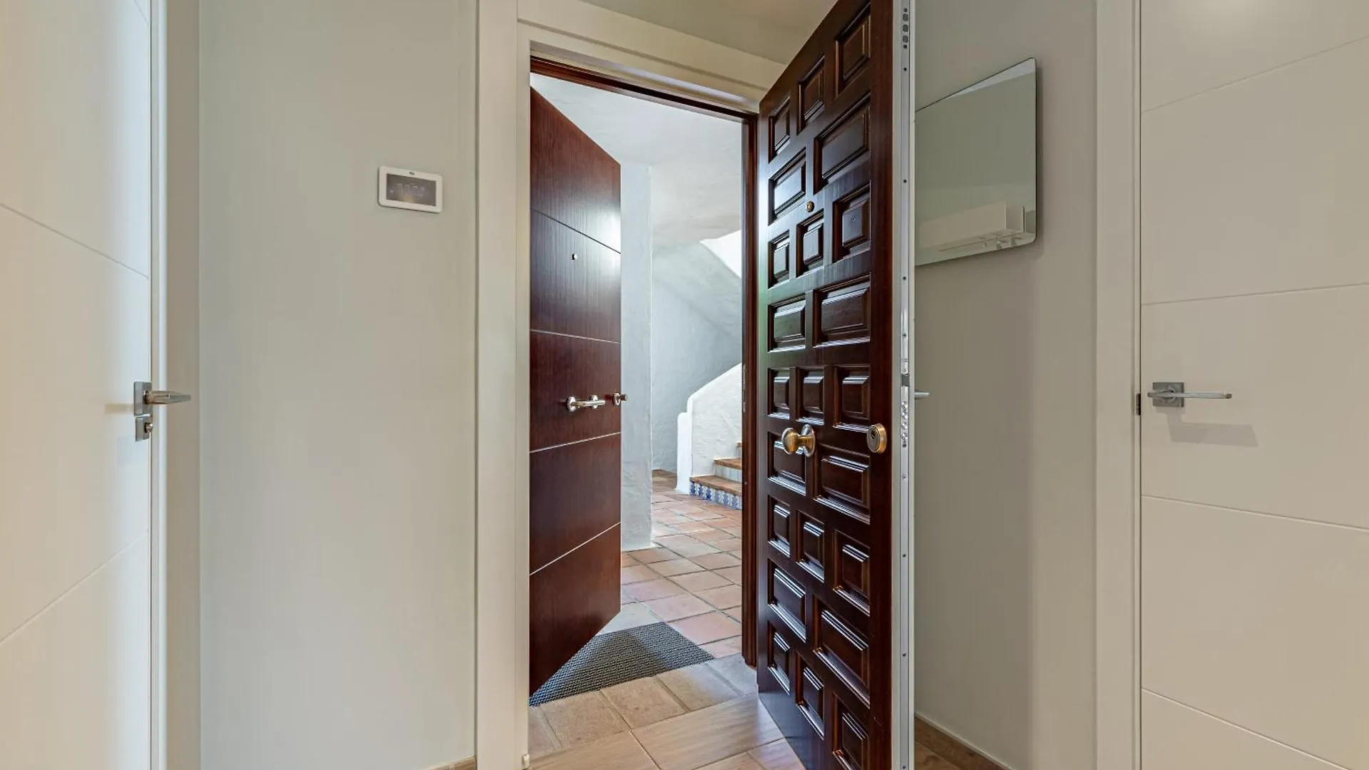 Luxurious Apartment In Puente Romano, Marbella